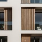 découvrez si l'installation de brise-vue et canisses constitue une modification de façade et quelles sont les réglementations à respecter.