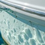 découvrez ce qu'est l'osmose de la coque, un cancer du polyester, ses causes, ses symptômes et les meilleures méthodes pour prévenir et traiter ce problème afin de protéger votre bateau.