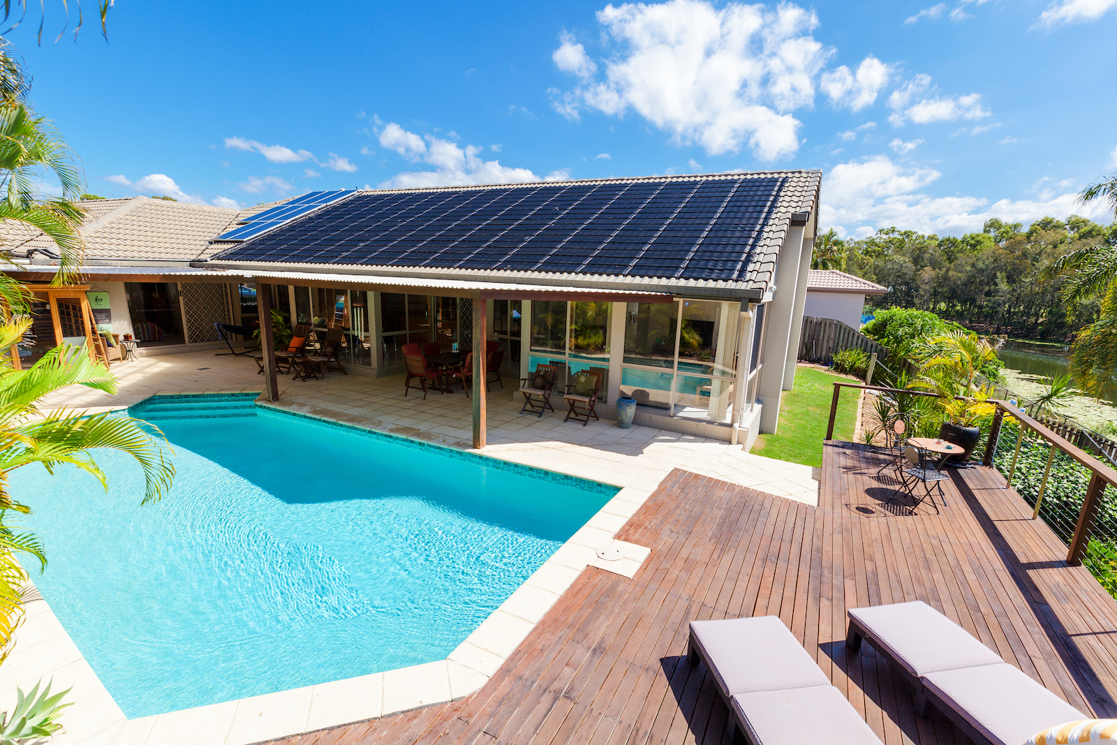 capteurs solaires pour chauffage d'une piscine